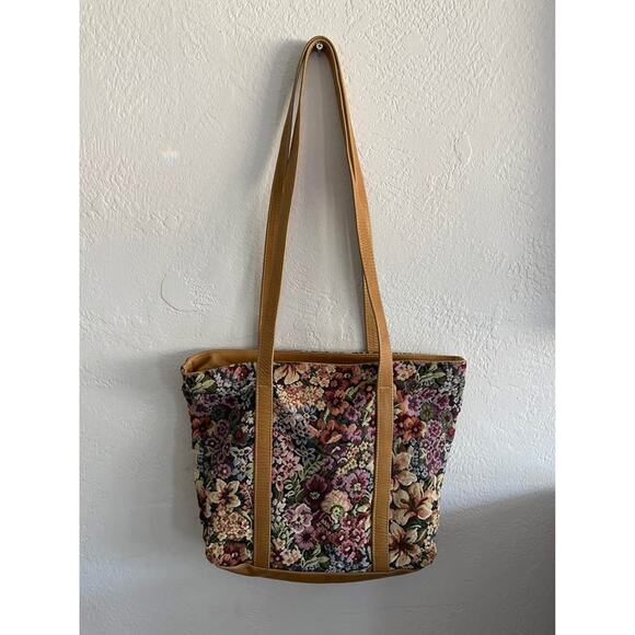Village Tannery Designs by Sevetet / Vintage / Floral Tapestry Tote Bag - Picture 2 of 10